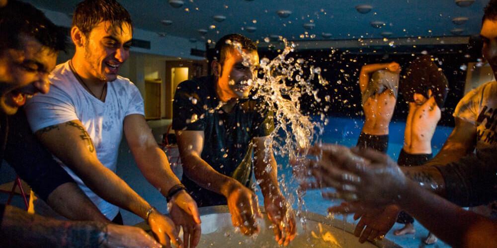 Σπινθήρας ελπίδας, επανεκκίνησης ψυχών σε ετεροτοπίες παρέκκλισης