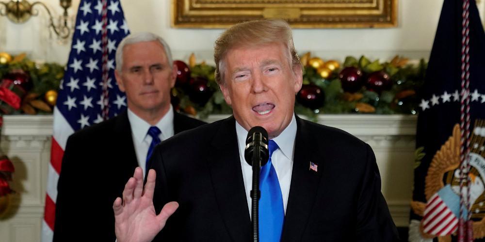 Ο Ντόναλντ Τραμπ δηλώνει ότι θέλει περισσότερους μετανάστες από «παντού»