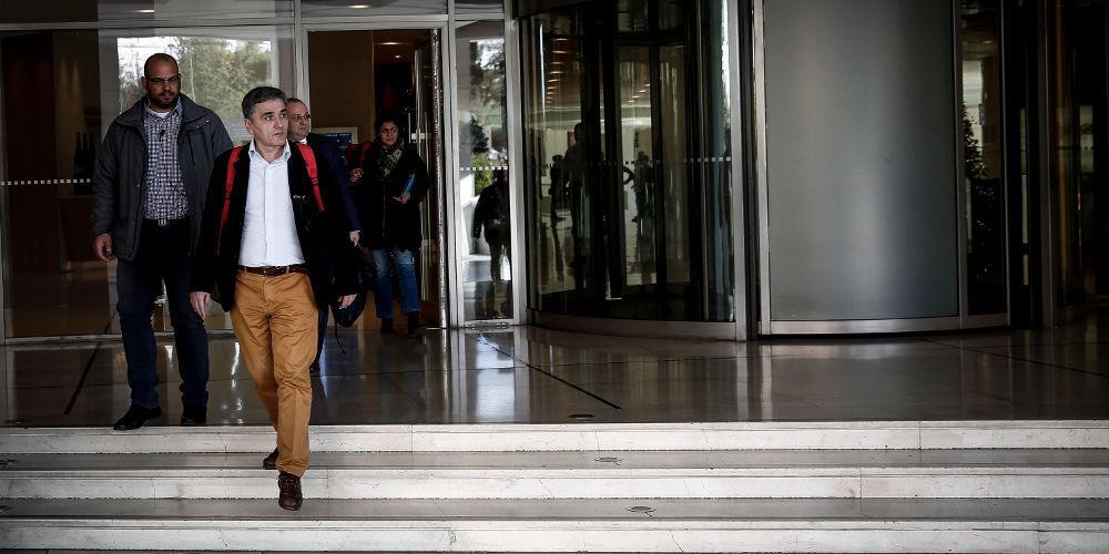 Διαπραγμάτευση: Παζάρι για τον ΦΠΑ στα νησιά και τα επιδόματα