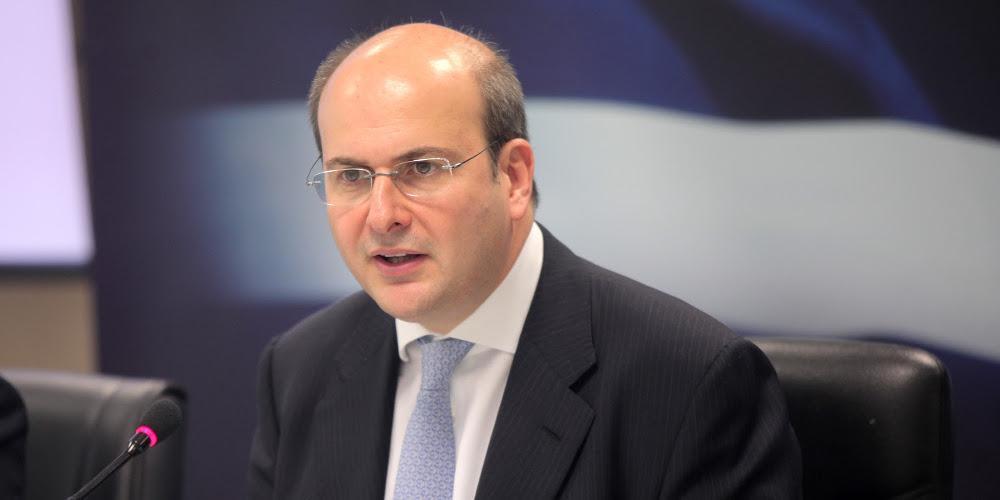 Χατζηδάκης για ΔΕΗ: Εκπτώσεις για τους συνεπείς καταναλωτές και πρόγραμμα εθελούσιας εξόδου