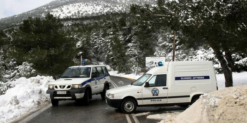 Κακοκαιρία: Διακοπή κυκλοφορίας στη λεωφόρο Πάρνηθος και στην παλαιά εθνική οδό Αθηνών-Θήβας