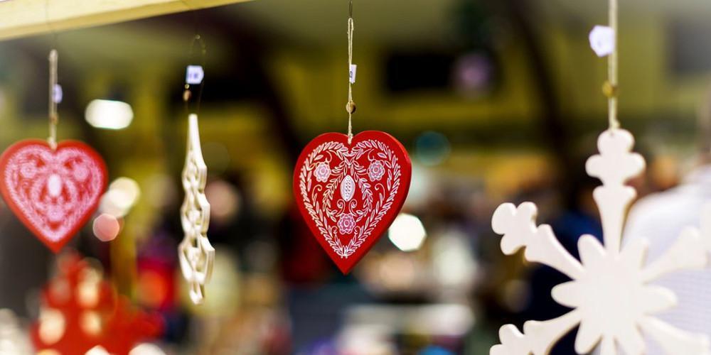 Χριστουγεννιάτικο bazaar και θεματικό πάρκο στο Πεδίον του Άρεως