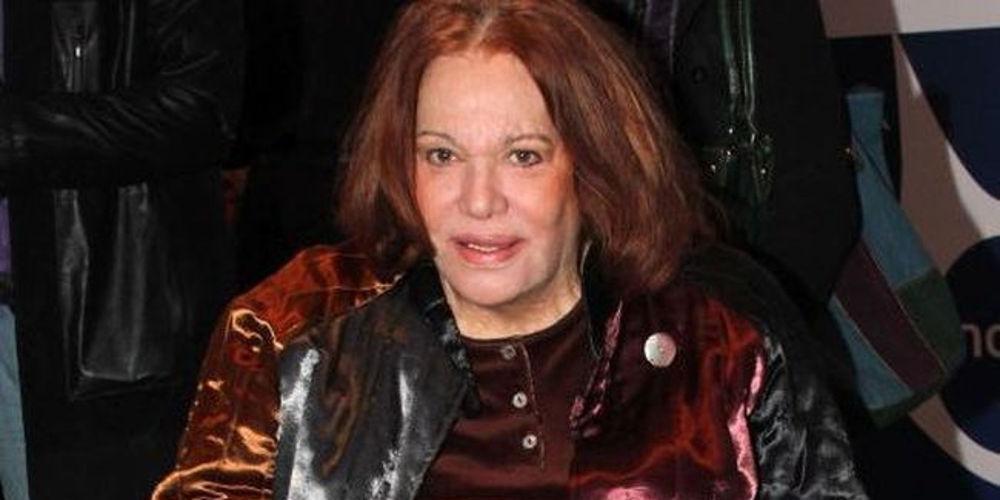 Συγκίνηση από το τραγούδι της Μαίρης Χρονοπούλου στον Πλούταρχο