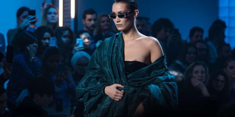 Σάλο έχει προκαλέσει η Adidas: Διαφήμισαν τα παπούτσια από τους αιματοβαμμένους Ολυμπιακούς του Μονάχου – Με μοντέλο τη Μπέλα Χαντίντ