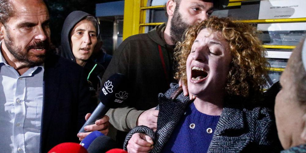 «Έχετε και άλλα παιδιά να κοιτάξετε»: Τέλος στην αντιδικία της οικογένειας Ζέμπερη με τον ιερέα του νεκροταφείου