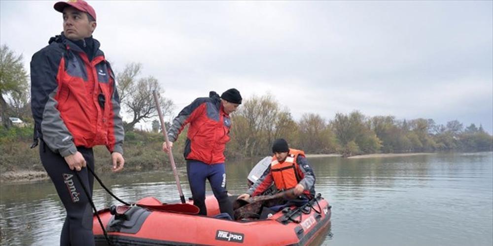 Βρέθηκε πτώμα στη Μικρή Βόλβη στις έρευνες για τους ψαράδες