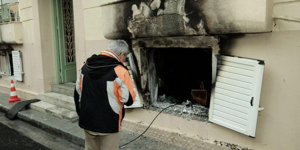 Αναζητούνται τα αίτια της τραγωδίας στην Καλλιθέα – Νεκρές δύο ηλικιωμένες