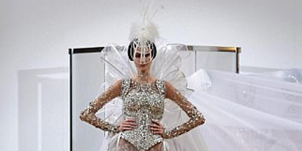 Κυκλοφόρησε το πρώτο... γυμνό νυφικό - Είναι εμπνευσμένο από το Game of Thrones [εικόνες & βίντεο]