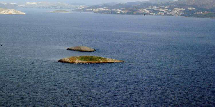 Ολονύχτιο «θρίλερ» στα Ίμια - «Σκηνικό πολέμου» στήνει η Άγκυρα