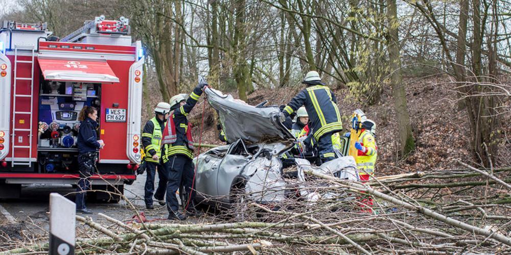 Έξι νεκροί από το σφοδρό κύμα κακοκαιρίας που σαρώνει την Ευρώπη [εικόνες & βίντεο]