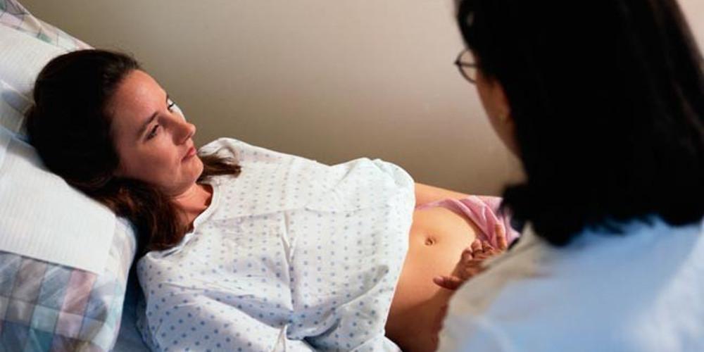 Το πρώτο χειρουργείο με νέα τεχνική σε Ελληνίδα ασθενή με καρκίνο του ενδομητρίου