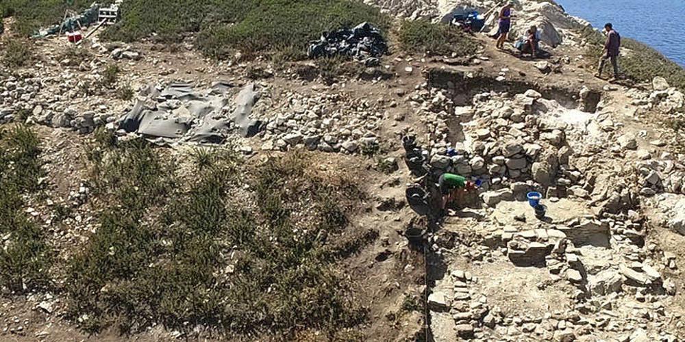 Aπρόσμενα αρχαιολογικά ευρήματα στην καρδιά του Αιγαίου