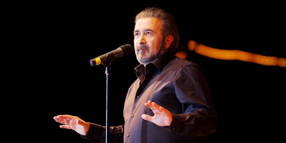 Λάκης Λαζόπουλος: Αποχώρησε από την παράσταση «Προδοσία» με τον Αιμίλιο Χειλάκη