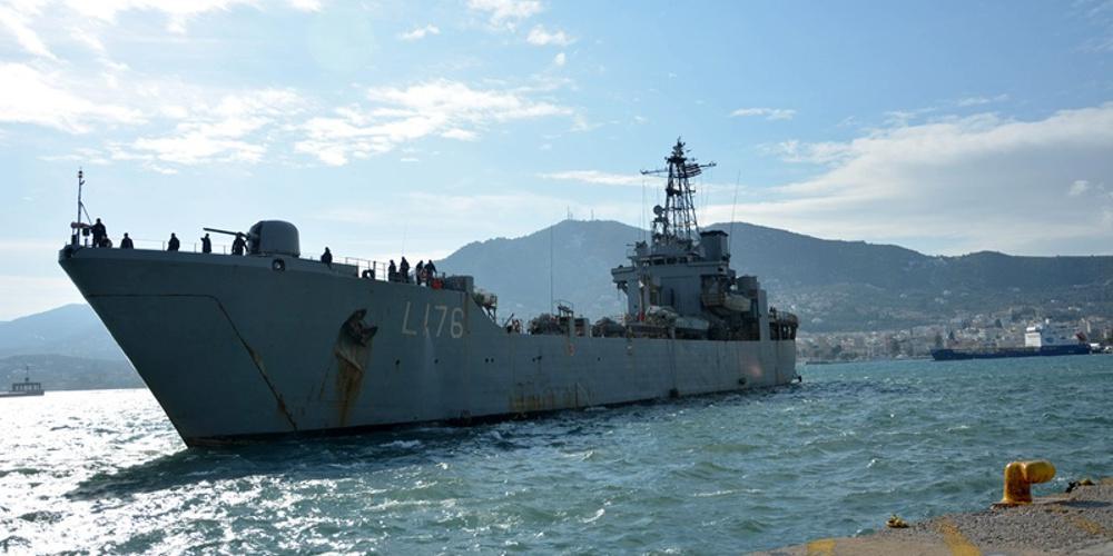 Ατύχημα για το αρματαγωγό «Λέσβος» στο ναύσταθμο της Σαλαμίνας