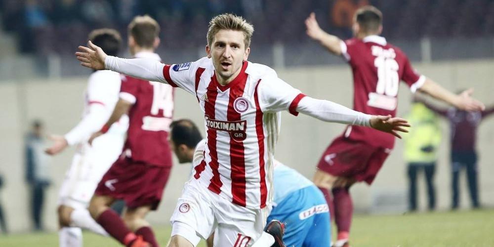 «Σούζα» ο Ολυμπιακός στην Λάρισα - Νίκησε με 3-0 την ΑΕΛ