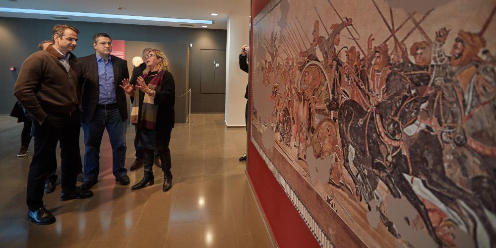 Μητσοτάκης για Σκοπιανό: «Ζητώ από την Κυβέρνηση να σταματήσει να διχάζει τους Ελληνες»