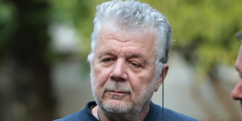 Απαρηγόρητος ο Αλέξης Τσίπρας στο τελευταίο αντίο στον Θοδωρή Μιχόπουλο [εικόνες]