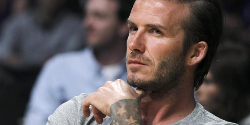 Χωρίς δίπλωμα ο Μπέκαμ για 6 μήνες γιατί μιλούσε στο κινητό του