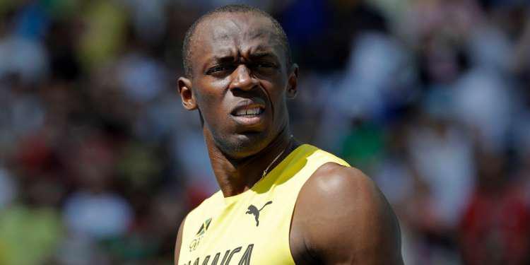 O Μπολτ γίνεται ποδοσφαιριστής και δοκιμάζεται στην Ντόρτμουντ!