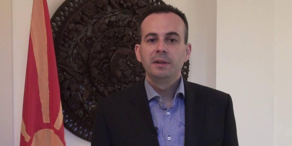 Ναουμόφσκι για Σκοπιανό: Οι προτάσεις Νίμιτς απέχουν πολύ από μία αξιοπρεπή λύση