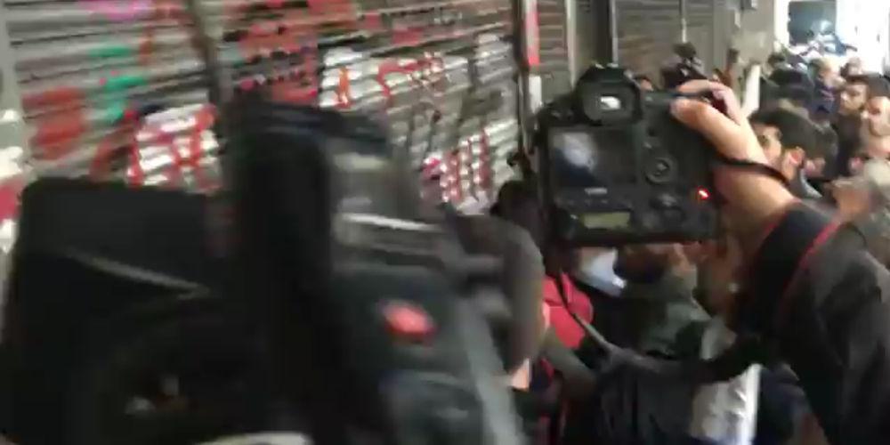 Το ΠΑΜΕ απέκλεισε συμβολαιογραφικό γραφείο στη Σταδίου