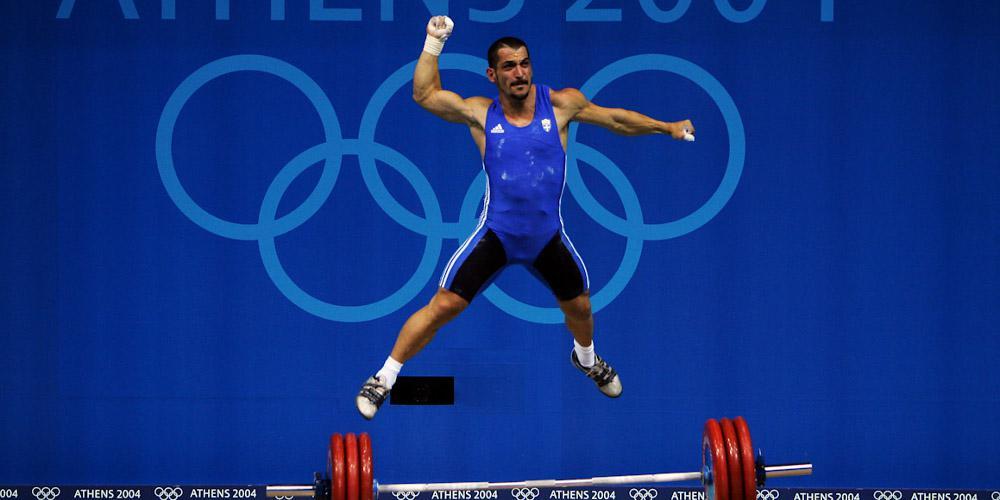 Έξωση στην εθνική Άρσης Βαρών που τρέφεται από συσσίτιο... από τον Άγιο Κοσμά