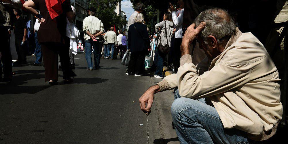 «Έκλεψαν» από έως 80 έως 300 ευρώ σε 300.000 επικουρικές συντάξεις!