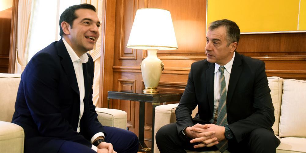 Θεοδωρακης για Σκοπιανό: Να πάμε με σύνθετη ονομασία που θα είναι μια λέξη και στα σλάβικα [βίντεο]