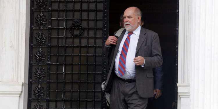 «Ρουκέτες» Βίζερ για διαπραγμάτευση και Βαρουφάκη: Πάνω από 100 δισ. αλλά τα διπλά