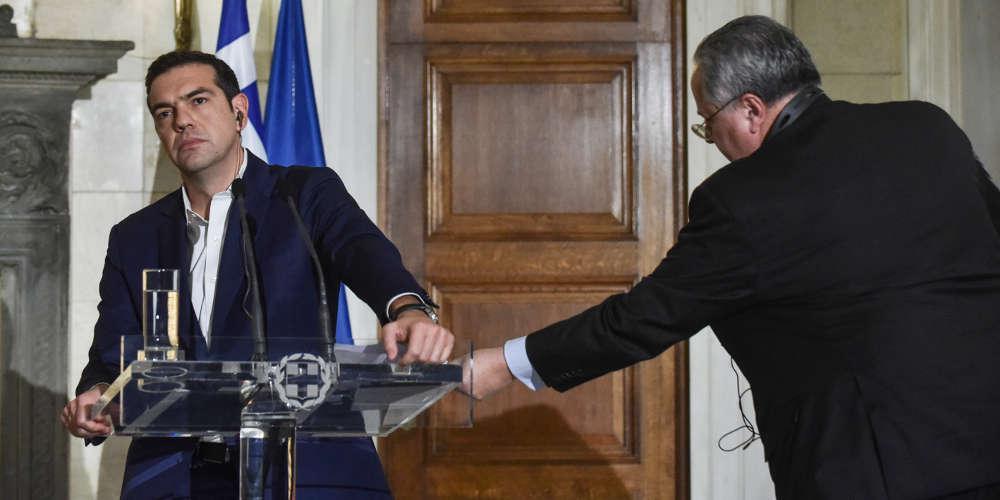 Σκοπιανό: Ο Κοτζιάς ενημερώνει τον Τσίπρα στις 18:00 στο Μαξίμου