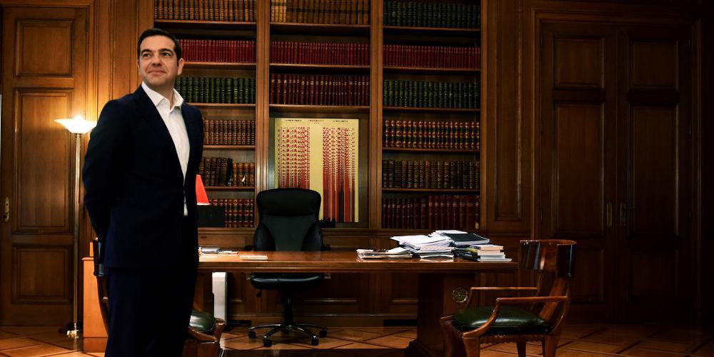 Παιχνίδια με συνταγματική αναθεώρηση, Εκκλησία και στο βάθος πρόωρες εκλογές