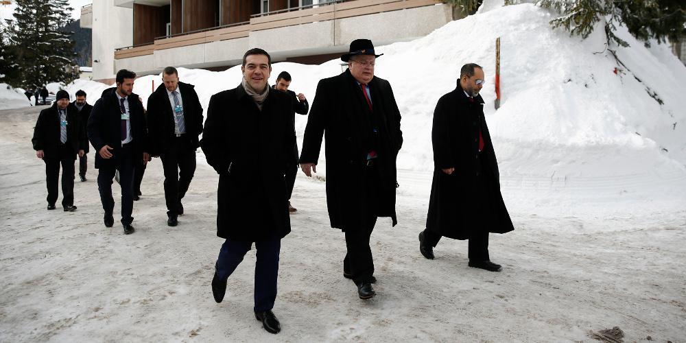 Τσίπρας σε Παυλόπουλο: Ηρθαμε από τα χιόνια, οπότε το κρύο δεν το λογαριάζουμε [βίντεο]