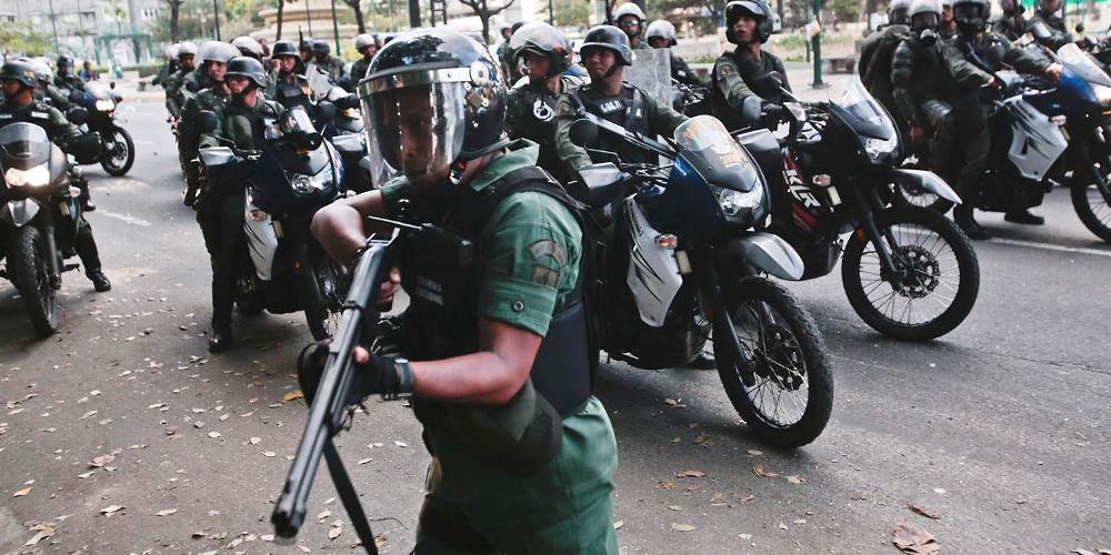 Xάος, δολοφονίες και λεηλασίες στη Βενεζουέλα