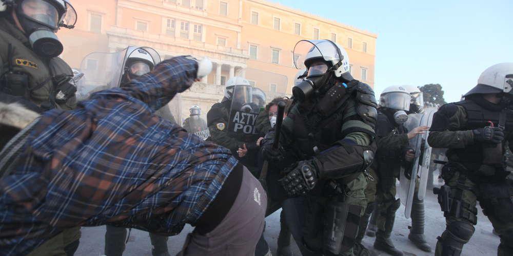 Εκτακτο: «Ντου» και επεισόδια στην Βουλή