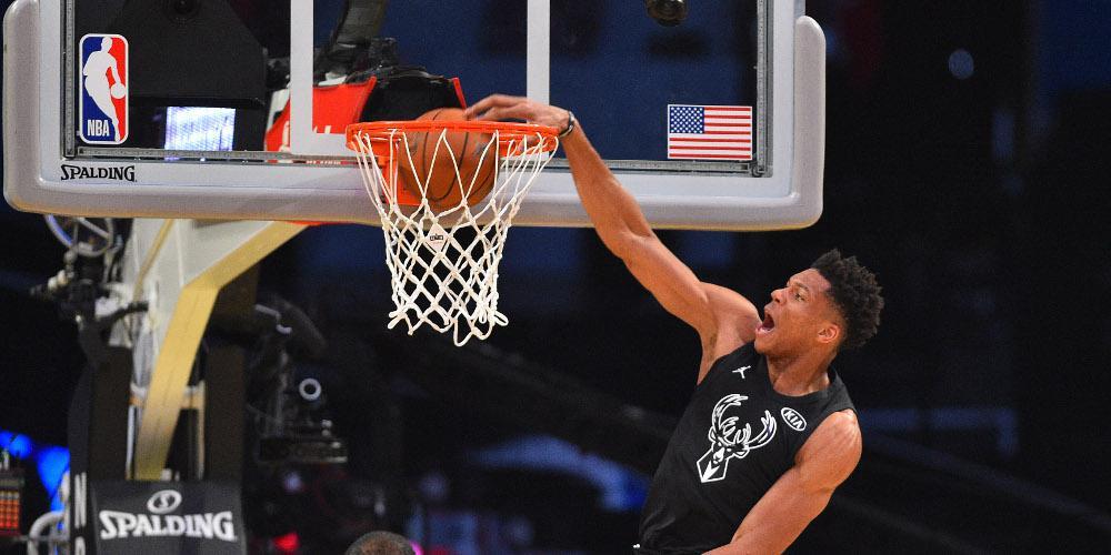 Μάγεψε ο Αντετοκούνμπο παρά την ήττα της ομάδας του στο All Star Game [βίντεο]