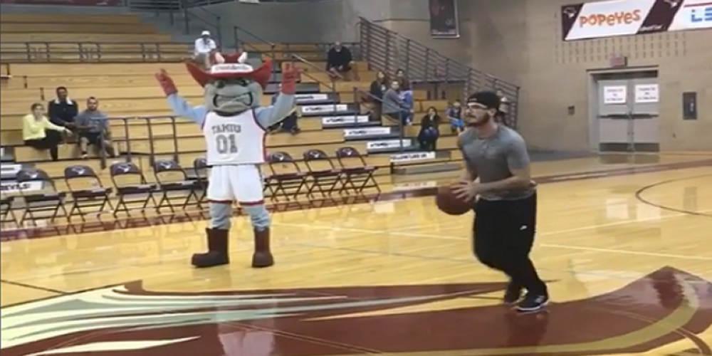 Τα έβαλε όλα σε 24 δευτερόλεπτα και πήρε 25.000 δολάρια! [βίντεο]