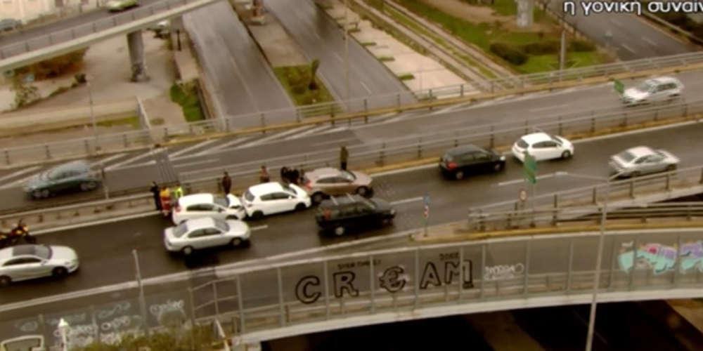 Καραμπόλα στον Κηφισό – Χάος στους δρόμους της Αττικής