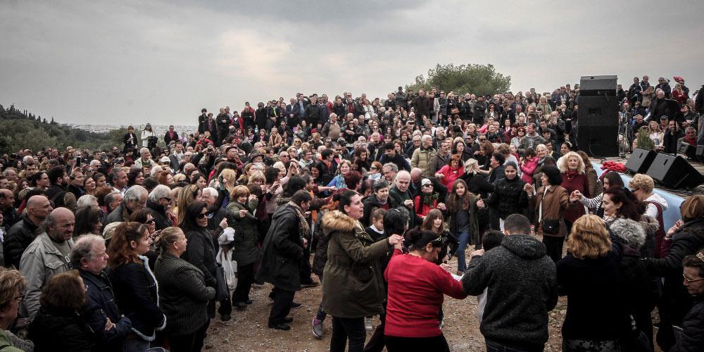 Με χορούς και πέταγμα χαρταετού γιορτάστηκαν τα Κούλουμα [εικόνες]