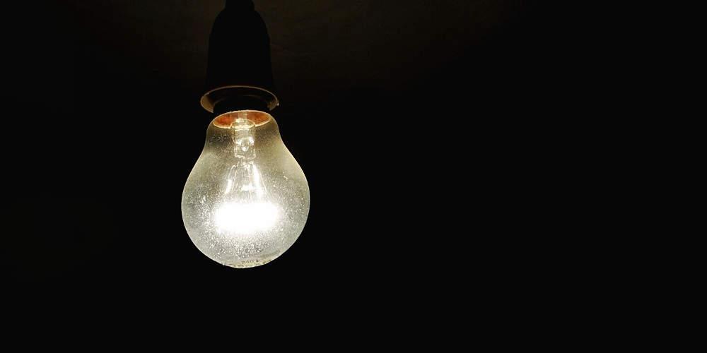 Ξεκίνησε η επιδότηση ρεύματος για τα νοικοκυριά από την Περιφέρεια Αττικής