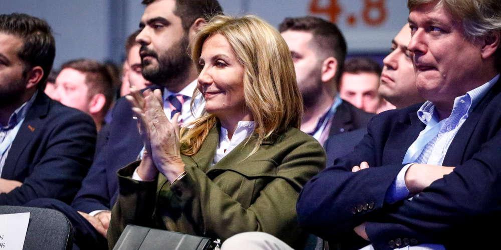 Επιτέθηκαν με γκαζάκια στην επιχείρηση της Μαρέβας Μητσοτάκη