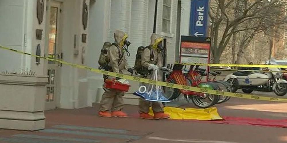 Συναγερμός για φάκελο με «λευκή σκόνη» στο γραφείο του Ομπάμα