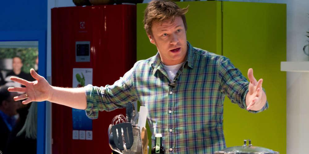 «Νηστίσιμο» μενού για τις επιχειρηματικές δραστηριότητες του διάσημου σεφ Τζέιμι Ολιβερ