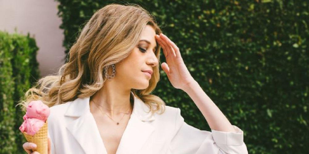 Η αγγελική ομορφιά της Τζένης Θεωνά δεν αφήνει κανέναν ασυγκίνητο! [εικόνες]