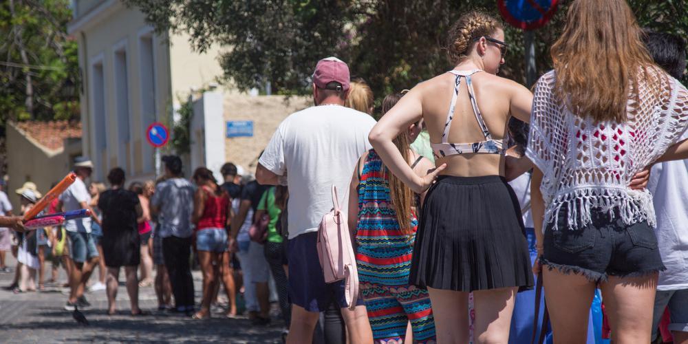 Επιτέλους: Τοποθετήθηκε γιατρός στον αρχαιολογικό χώρο της Ακρόπολης