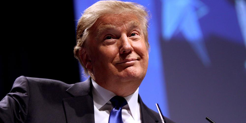 Σκάνδαλο: Ο Τραμπ είχε σχέση με playmate και «κουκουλώθηκε»