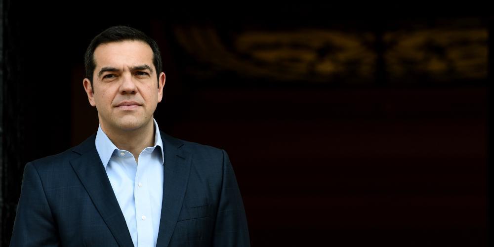 Μετά την κατακραυγή ο Τσίπρας έσπευσε να τα... μαζέψει στο Υπουργικό για τις πυρκαγιές