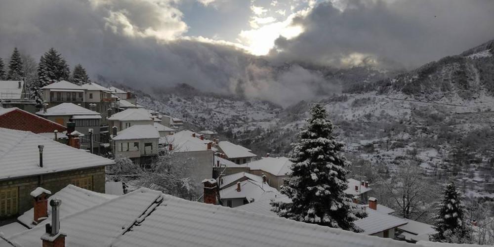 Στο κόκκινο οι ενοικιάσεις κατοικιών και τα Airbnb λόγω Χριστουγέννων