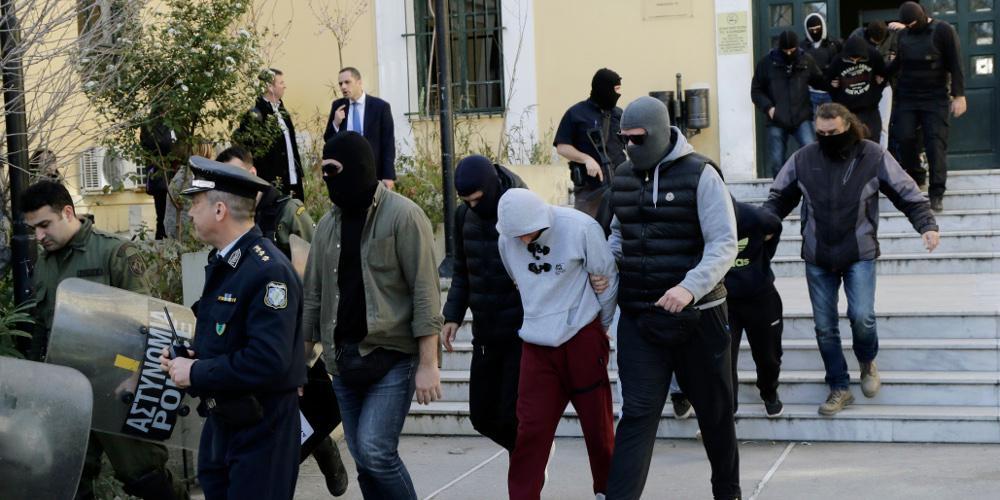 «Δεν έχει καμία σχέση με ναζισμό» - Η δήλωση του δικηγόρου ενός εκ των προφυλακισμένων για την «Combat 18»