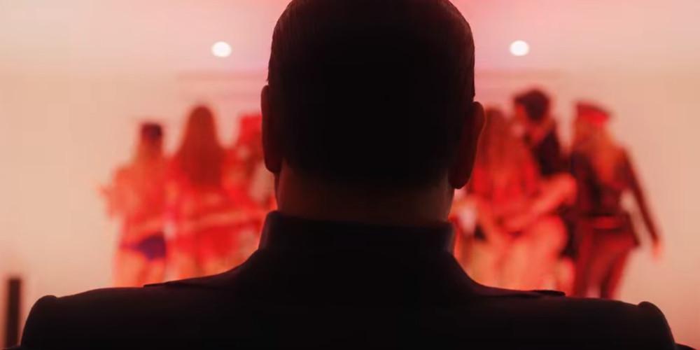 Στον αέρα το τρέιλερ για τη ζωή του Μπερλουσκόνι – Κυριαρχούν οι γυναίκες [βίντεο]