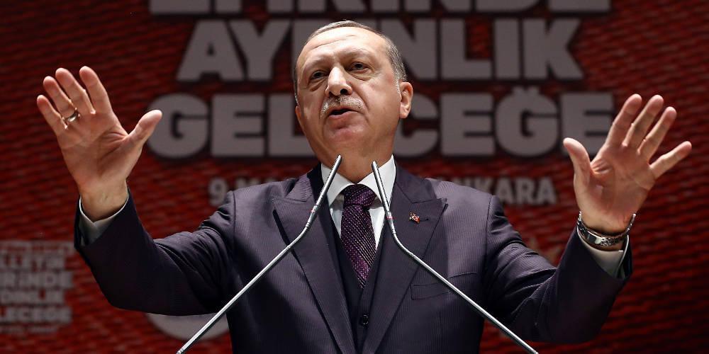 Λεπτή κόκκινη γραμμή